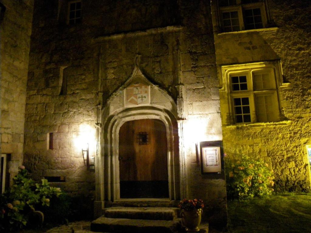 Chateau De Fourcès Exterior foto